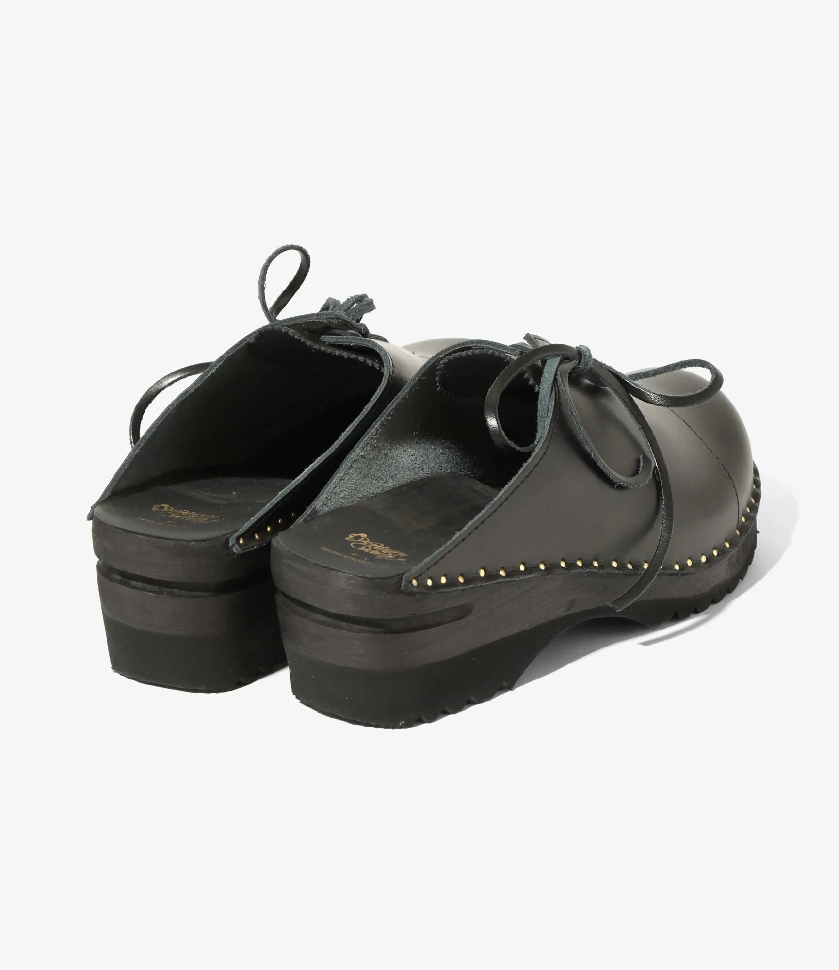 Alps Centre Lace Clog – Black Leather