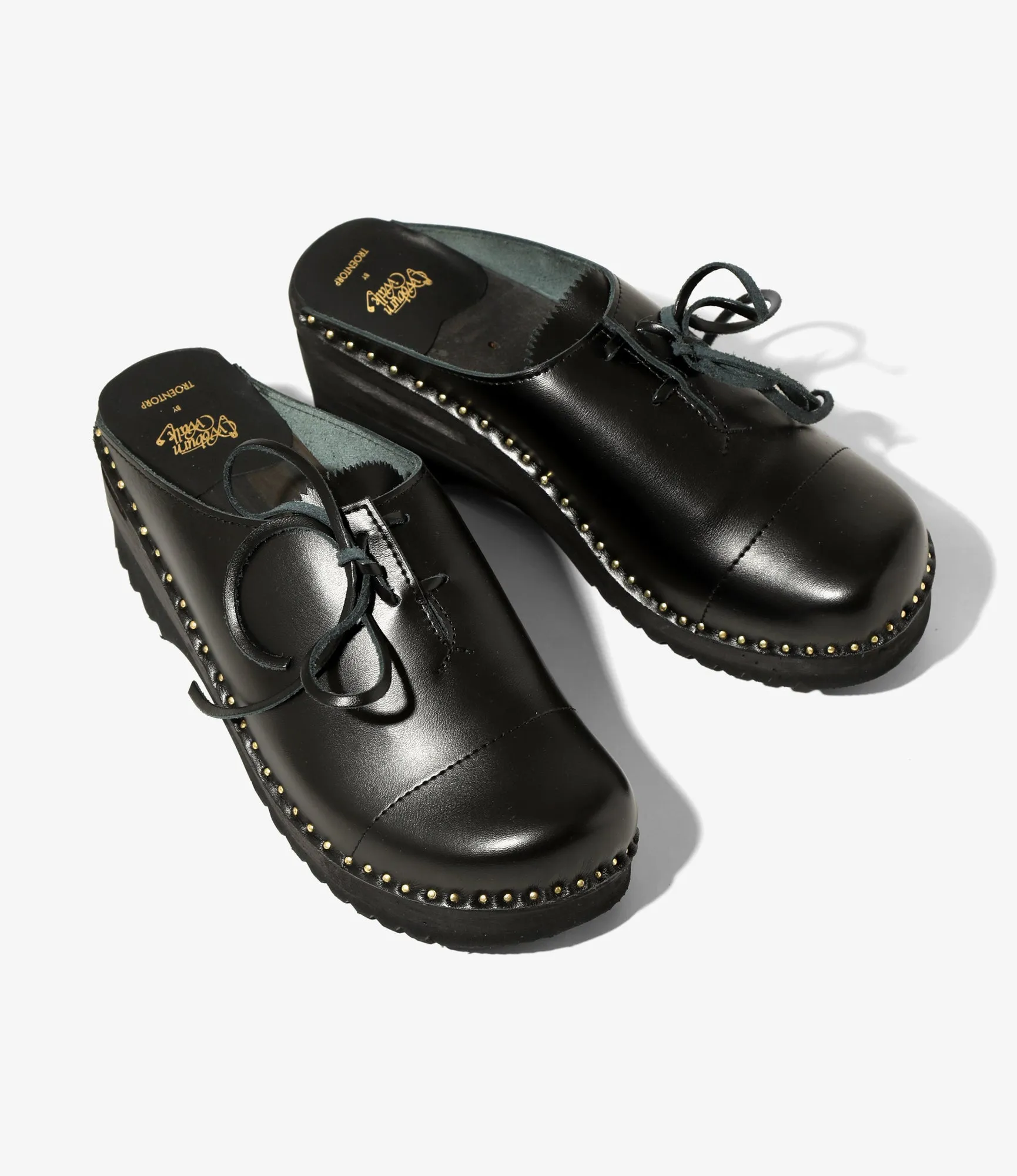 Alps Centre Lace Clog – Black Leather