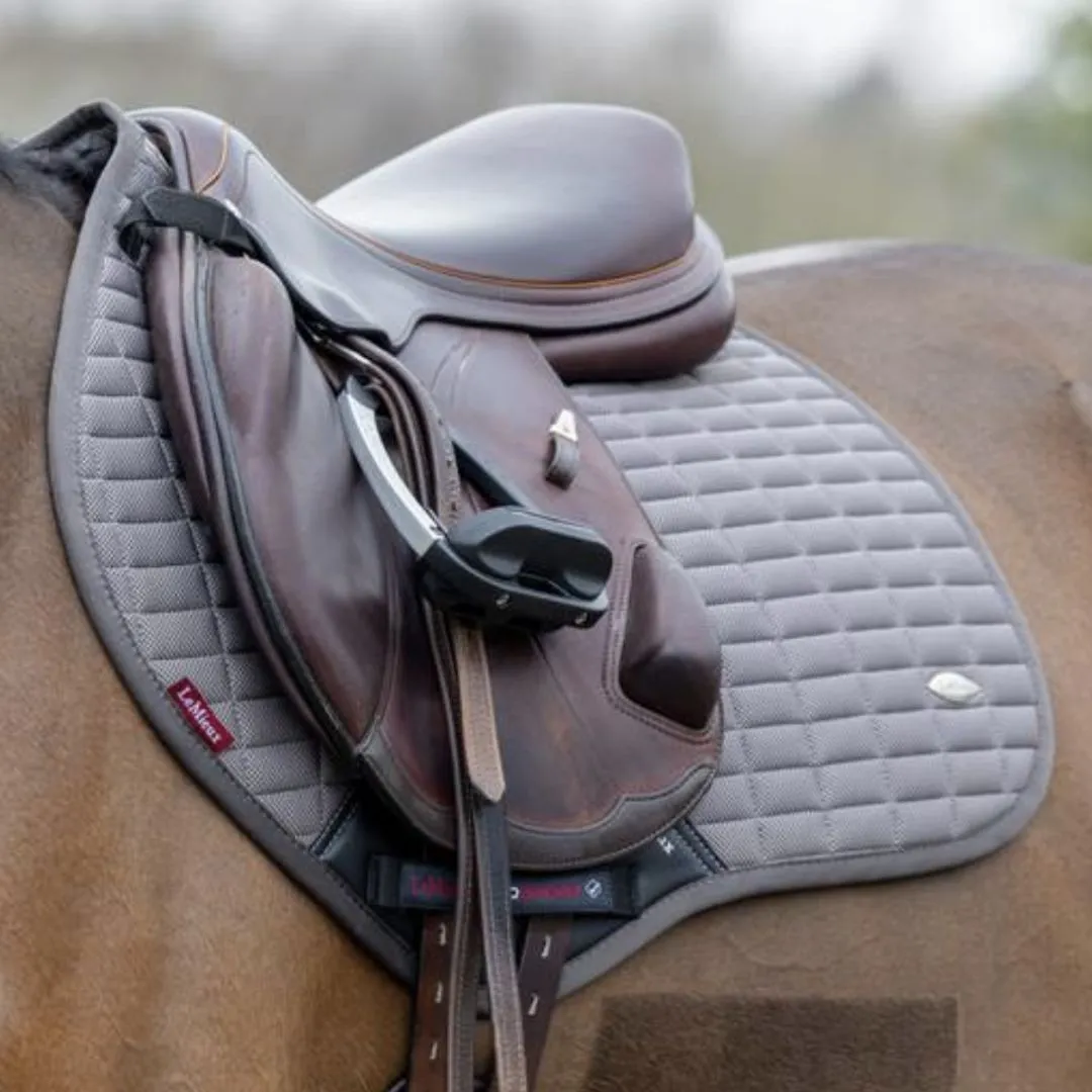 LeMieux  Self Cool Close Contact Saddle Pad